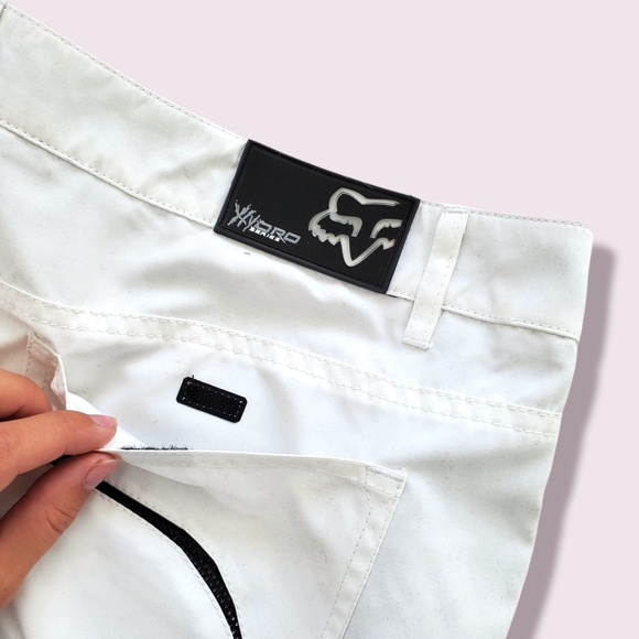 2/30$ - NWT - FOX RACING - Women's Boardshort - Picture 4 of 6